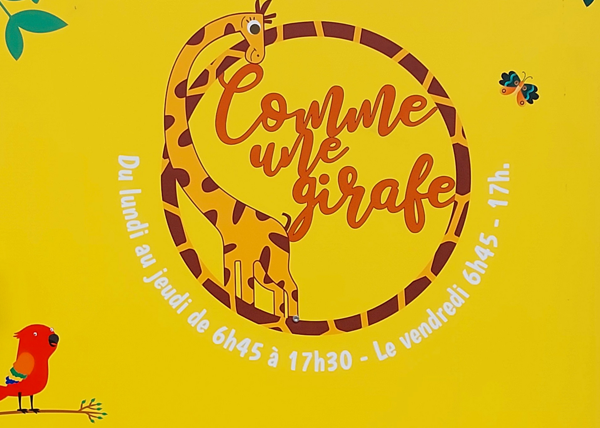 logo de Comme Une Girafe